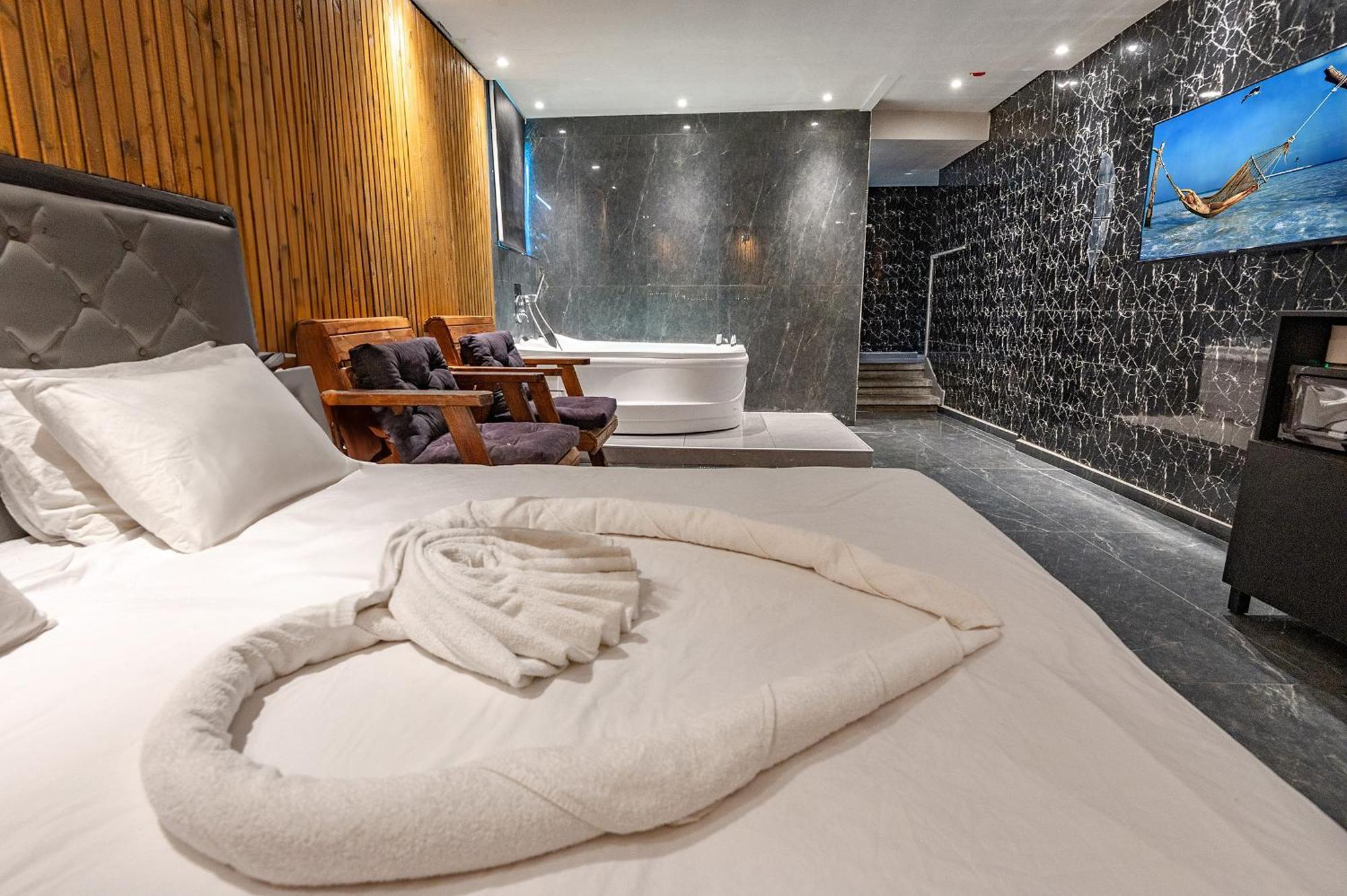 Lago Suites Hotel Jerusalem Eksteriør billede